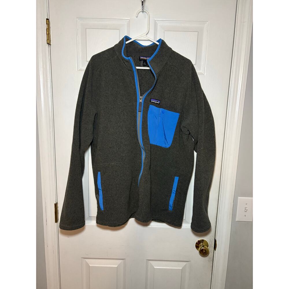 Patagonia men’s Karstens Nickel active gray blue pullover.‎ Size large